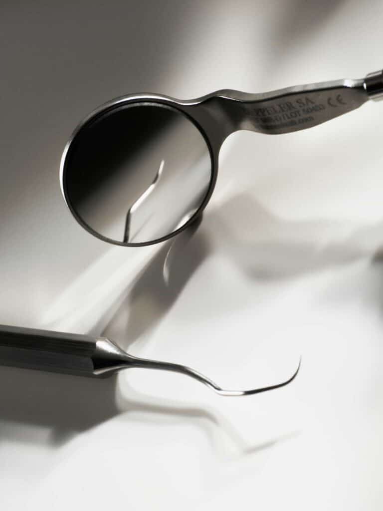 What Is the Average Cost of a Pediatric Dental Visit in California? 4 dental tools