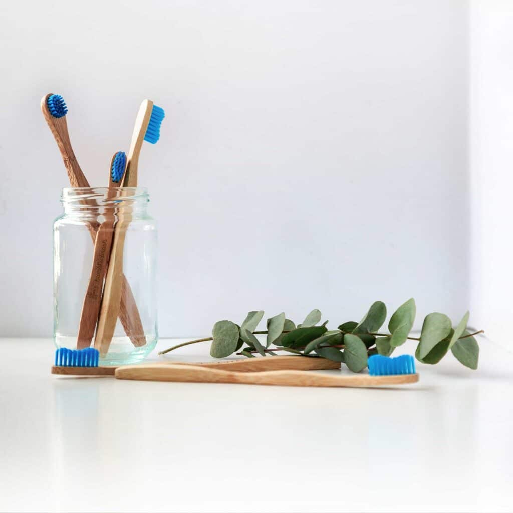 5 Tips for Choosing a Pediatric Dentist in Hawthorne, CA 5 tooth brushes in container