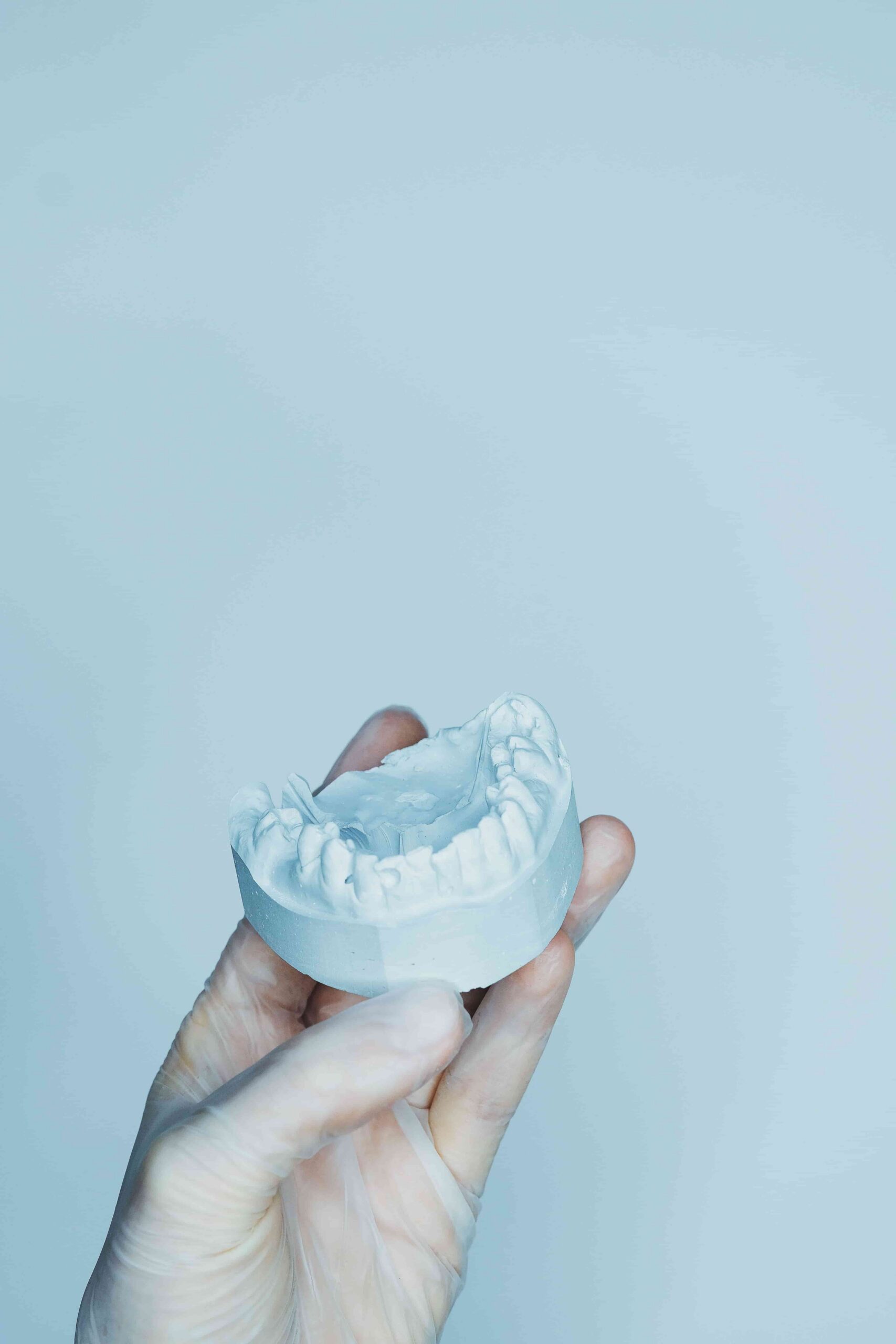 Quick Fixes for a Broken Tooth at Home Until You See a Dentist 5 model for teeth